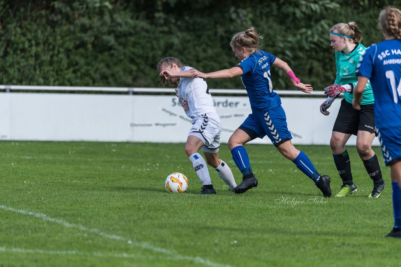 Bild 157 - F SV Henstedt Ulzburg II - SSC Hagen Ahrensburg : Ergebnis: 0:4